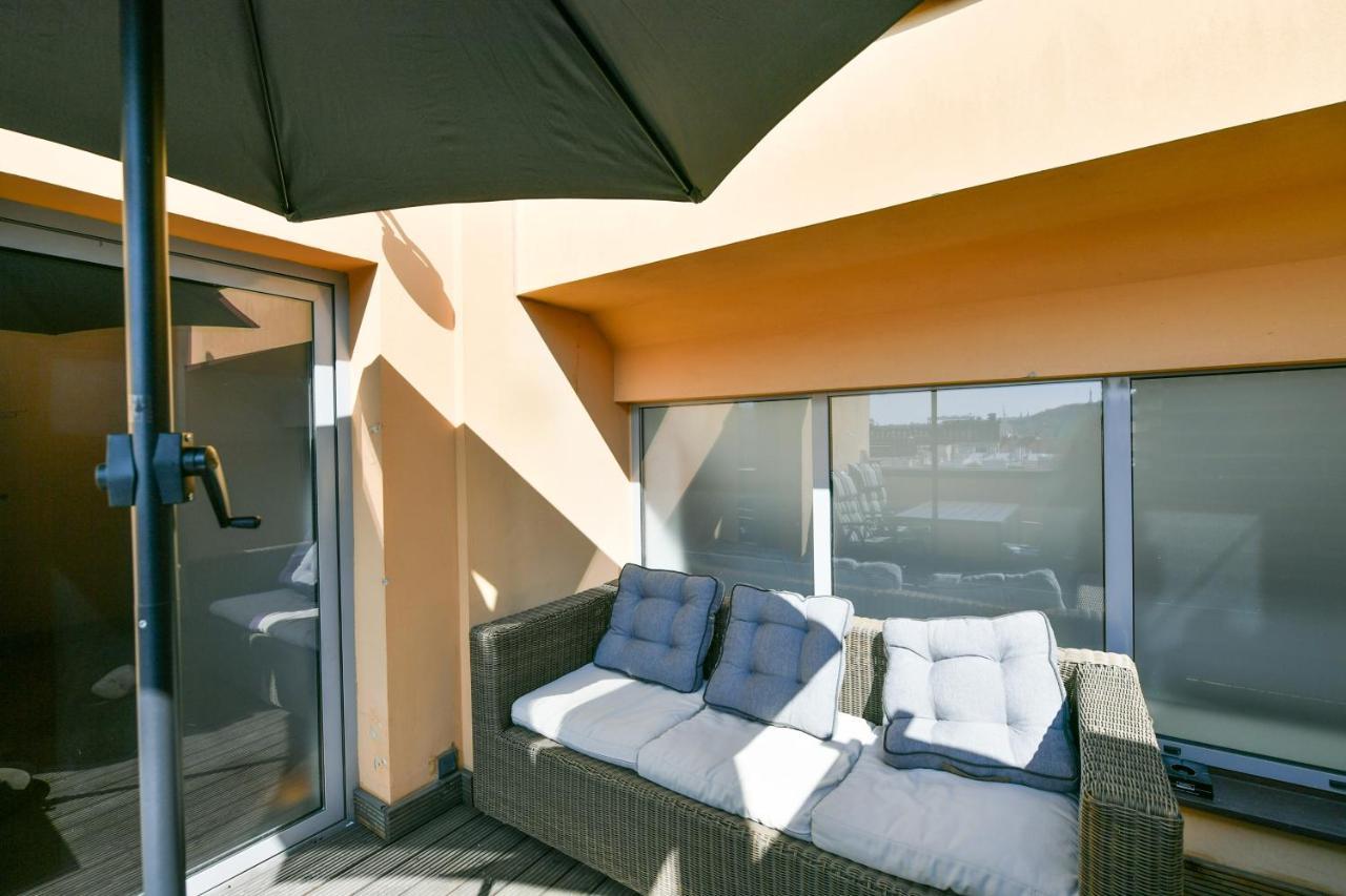 Luxury Central Penthouse With Sauna, Terrace, 250M2, 5Bdrm, 3Bthrm Прага Экстерьер фото